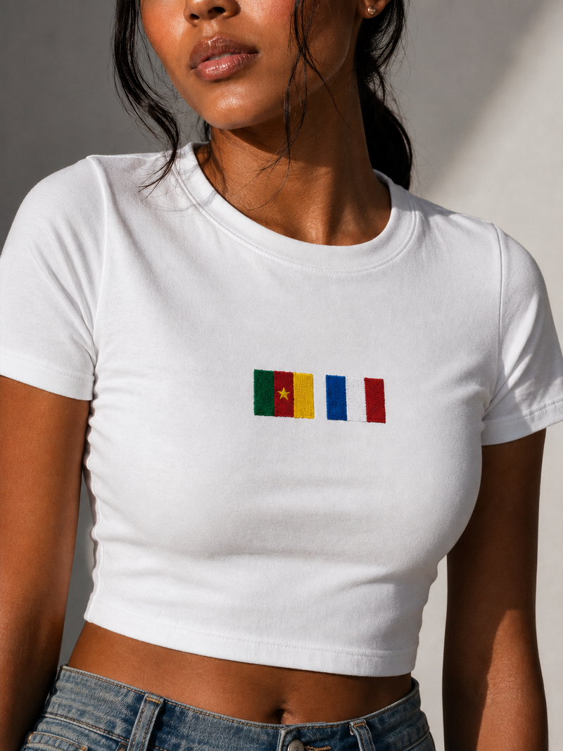 T-shirt femme noir brodé drapeaux Cameroun et France – collection Origins